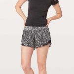 Lululemon Hotty Hot Short II Long size 8" Black / Chirakasu Alpine White / Black Photo 0