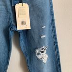 Levi's Aritzia Levi’s Wedgie High Rise Jeans size 27 Photo 4