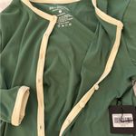 Set Active : Green Cardigan with Cream Trim Photo 8