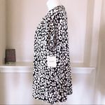 Ellen Tracy  Blouse Bali Animal Print V-Neck Top Size L New w/Tag $69.50 Photo 4