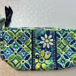 Vera Bradley RETRIRED:  | Daisy Daisy pattern small cosmetic bag. Photo 8