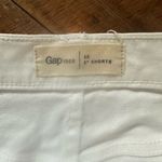 Gap  white 5” preppy minimalist classic size 28 shorts Photo 1
