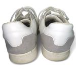 Old Navy Classic White Sneaker Women sz 8 Photo 3