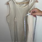 Belle Beach by Kim Gravel Tank Sleeveless Hoodie Tan Cream Drawstring Women’s XL Photo 2