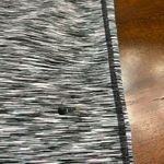 Nike  Pro Dri-FIT Capri Leggings – Size M Photo 3