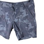 prAna Women’s Sz 10 Olivia Shorts in Gravel Gray Camo Photo 3