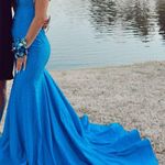 Sherri Hill Prom Photo 2