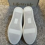 Life Stride  white comfort sneakers Photo 6