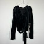 Good American NWT  Velvet Wrap Top Size 4 or US XL Photo 2
