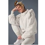 Alo Yoga Foxy Faux Fur Jacket Ivory white With Removable Hoodie Size XS Photo 9