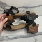 Lucky Brand Women's Black Leather Closet Staple Strappy Pagona Sandals Sz 7.5 Photo 5