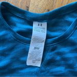 Under Armour Lightweight Camo Long Sleeve size M Photo 3