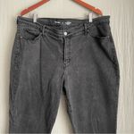 Old Navy High Rise OG Straight Black Jeans Womens size 18 Photo 1