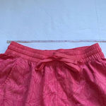 Field & Stream  women’s athletic shorts Coral Floral print Women’s size S Photo 5