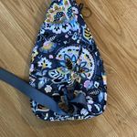 Vera Bradley 🆕 Lighten Up Sling, Charmont Meadow NWOT Photo 2