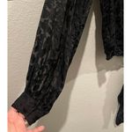 Good American Leopard Print Front Tie Black Long Sleeve Blouse Photo 3