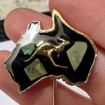 Kangaroo / Australia Country Black Enamel Gold Tone Lapel Stick Pin Photo 3