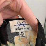 Twine & String  size medium, black floral sleeveless blouse‎ Photo 1