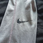 Nike  Pro women’s tights, size Small Photo 2