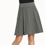 CAbi  884 Femme Skirt Size Small‎ Photo 1