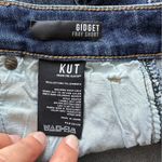 Kut From The Kloth Gidget Mid Rise Fray Denim Shorts, NWOT, Size 0 Photo 4