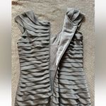 Adrianna Papell  Women’s Dress Gray‎ Tiered Ruffle Short Sleeve Formal Size 6 Photo 4
