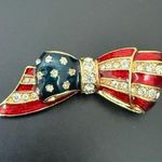 Vintage CAROLEE Stars & Stripes Bow Enameled Pave Rhinestones Patriotic Flag Pin Blue Photo 0