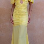 DE LA VALI Yellow Middle Front Cutout Ruching Flowy Sheer Skirt Olympia Gown 14 Size 10 Photo 0