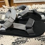 Teva Flatflorm Sandal Photo 1