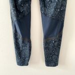 Sweaty Betty Leggings Womens Medium Blue Zero Gravity Paisley Activewear Running Photo 6