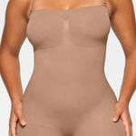 SKIMS ‎ Strapless Sculpting Mid Thigh Bodysuit size S Sienna NWOB Photo 0