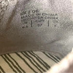 Kelly & Katie KELLY &‎ KATIE Gray Zoe Canvas Ballet Flat | Size 8.5 Photo 5