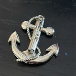 Vintage anchor brooch / pin in very good condition. Signed JJ (Jonette Jewelry) Blue Photo 2