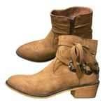 Mi.Mi Valencia Western Style brown booties ankle boots shoes Size 7 Photo 0