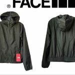 The North Face Cyclone Packable Lightweight Windbreaker Jacket, Taupe Green, S Photo 15