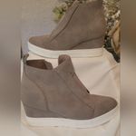 Ccocci Womens Zoey Sneaker Shoes Gray High Top Side Zipper Wedge Heels 7.5 Photo 3