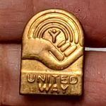 Vintage United Way Lapel Pin Gold Tone School Charity Union Made USA Photo 1