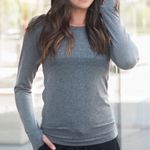 Zyia  Active Woman’s Performance Long Sleeve Gray Thumbhole Tee Size Large Photo 0