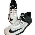 Nike  Sneakers Athletic Shoes Size 9 Air Versatile II White Black 921711-100 Photo 0