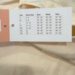 SHAPERMINT Essentials Scoop Neck Cami
Cream Photo 2