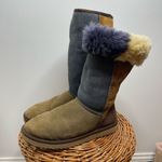 UGG  Classic Tall 5818 Leather Sheepskin Shearling Winter Boots‎ Color Block W7 7 Photo 6