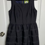 Elizabeth Mckay black satin striped fit n‎ flare sleeveless dress size 8 pockets Photo 0