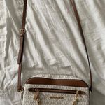 Michael Kors Crossbody Photo 0