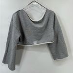 Alo Yoga  Cropped Barre Shoulder Coverup in Heather Gray size medium Photo 4