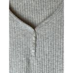 American Eagle ‎ Shirt Women Small Gray Ribbed Knit V Neck Henley Baby Tee NWT Photo 7