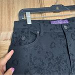 Gloria Vanderbilt  women’s Black floral Patterned Jeans‎ size 10 Photo 1