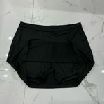 Adidas skort EUC 🖤🖤 Photo 2