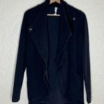 Lululemon Women's Black Rulu Rally Wrap Long Sleeve Jacket with Thumbholes Sz 4 Photo 2