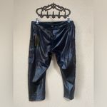 Forever 21 women’s side mesh detail capri leggings, faux leather black size L Photo 5