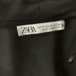 ZARA Top Medium Black V Neck Short Sleeve Minimalist Chic Streetwear Trendy Photo 3